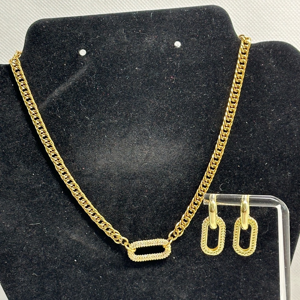 Woman Necklace Earring Set